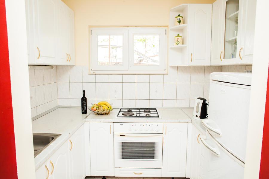Apartmani Petricevic Supetar Buitenkant foto